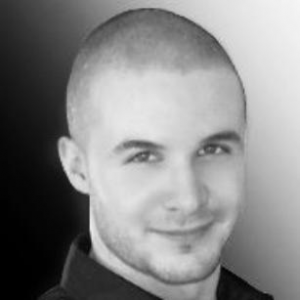 Man, OPTIM-EYEZ Managing Director.