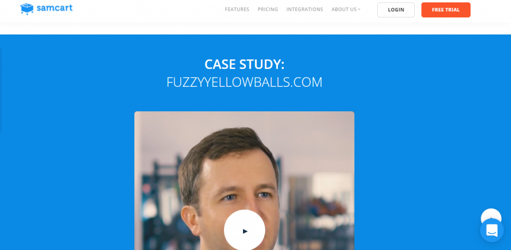 Man giving SamCart case study.