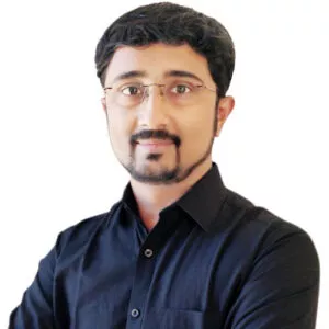 Man in glasses, sales funnel expert.