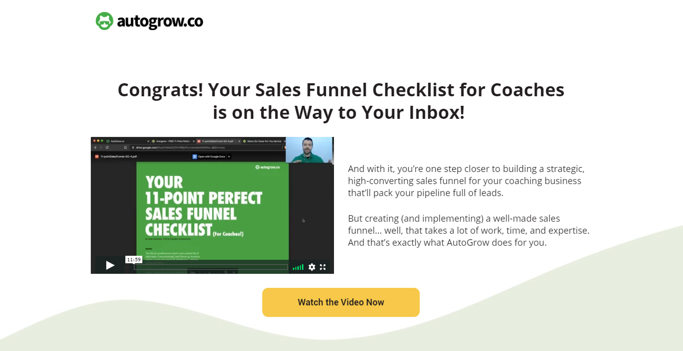 Man presenting sales funnel checklist.
